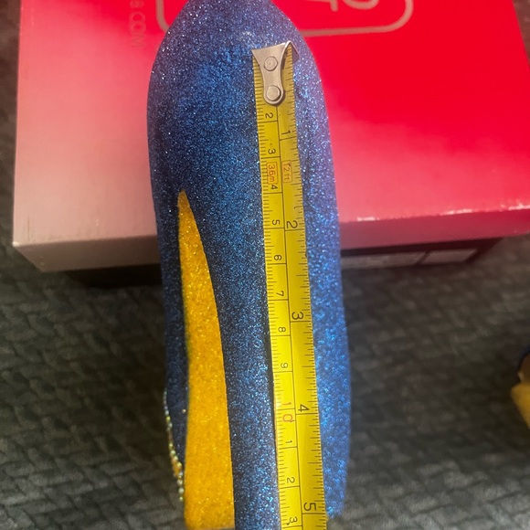 Custom NFL Los Angeles San Diego Chargers heels pumps (5 1/2”). One of a kind. - Picture 7 of 8